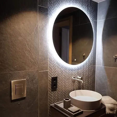 Opulent Four-bedroom Penthouse With Panoramic Views In *