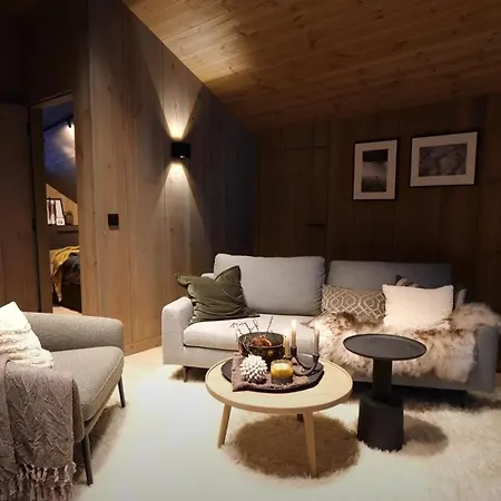 Opulent Four-bedroom Penthouse With Panoramic Views In *