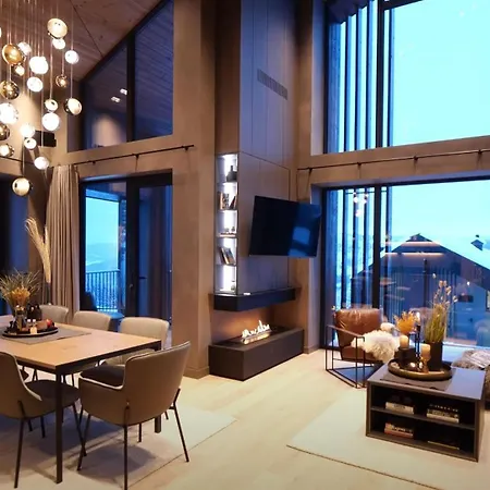 Apartman Opulent Four-bedroom Penthouse With Panoramic Views In *
